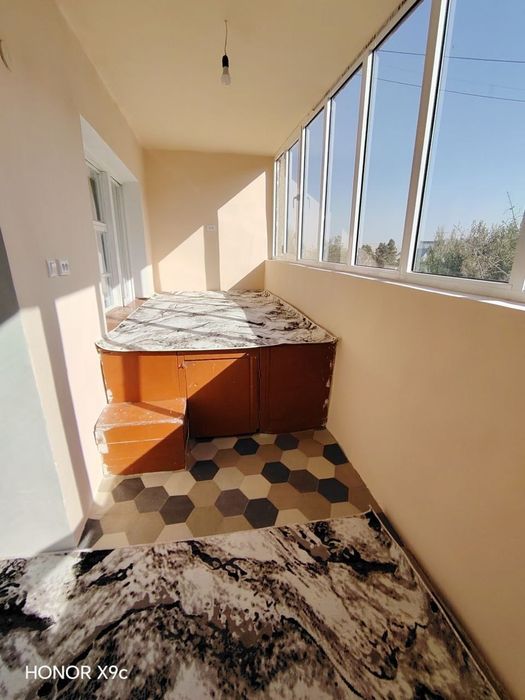 3xona 3 etaj o'rta padezda 8mik 440mln