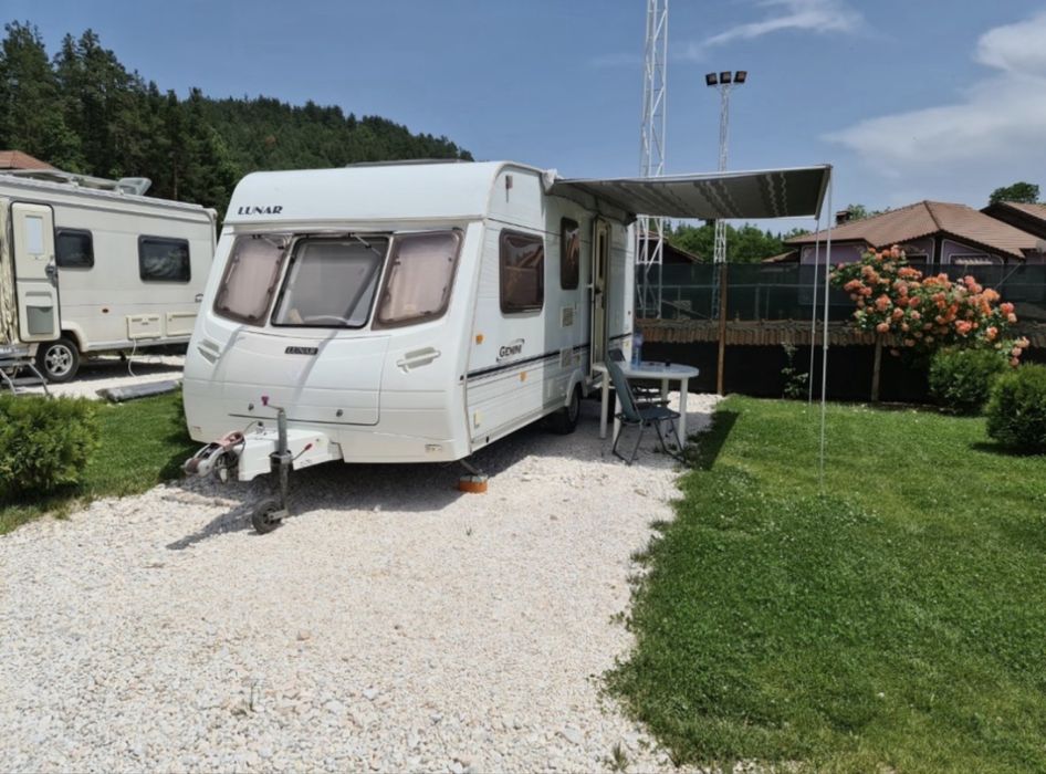 Каравана Lunar 524 регистрирана