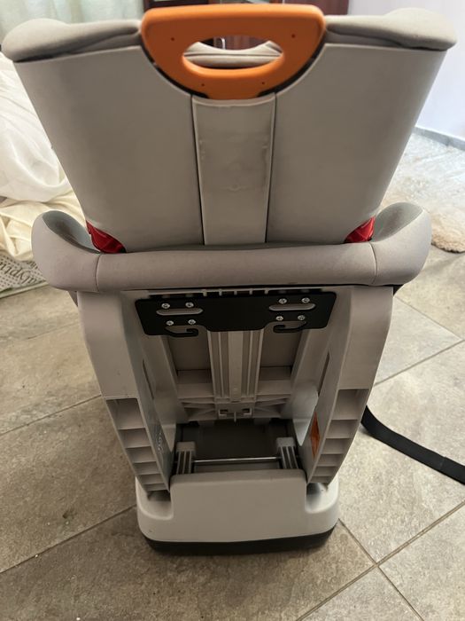 Scaun Chicco pentru copil, de masina