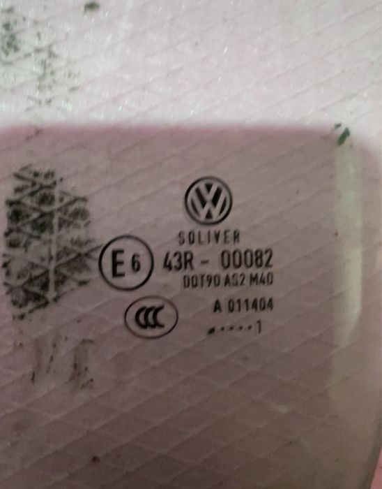 Geam stanga fata sofer pt vw passat b7
