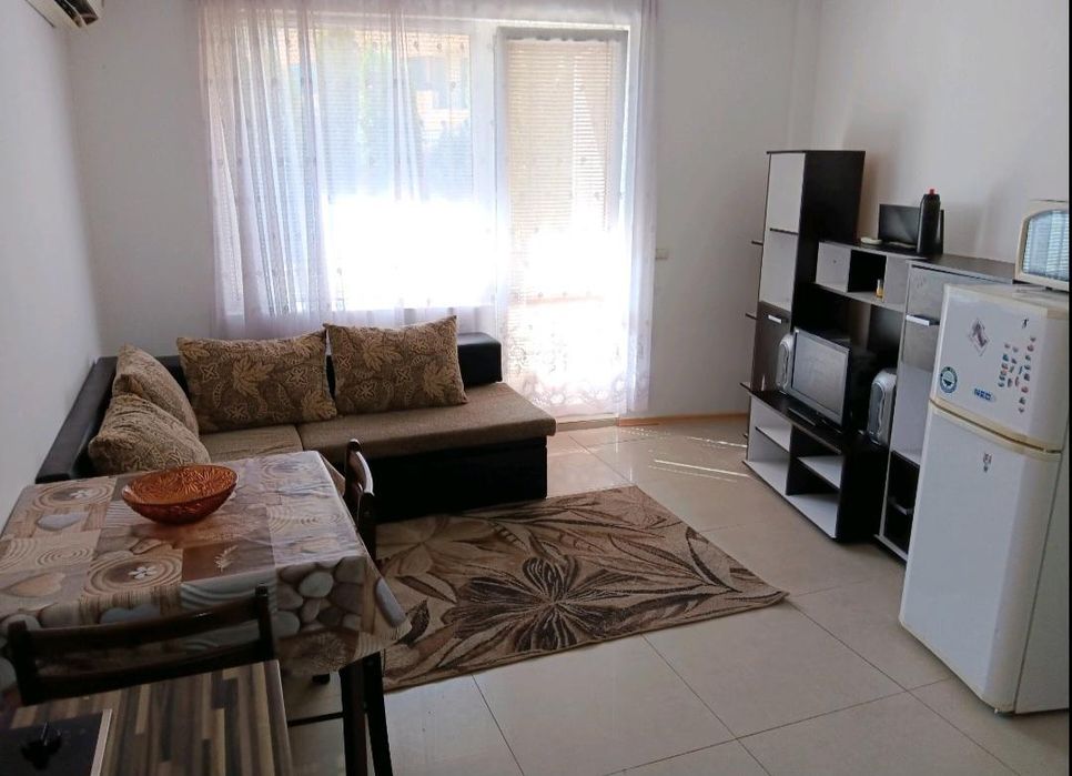 Продава се Двустаен апартамент в к.к. Слънчев бряг - 50 кв.м за 1190 €/кв.м - Снимка #2