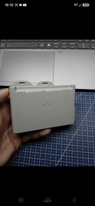 Încărcător + 2 baterii dronă DJI Neo