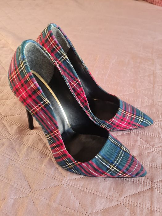 Pantofi stiletto carouri DePurtat