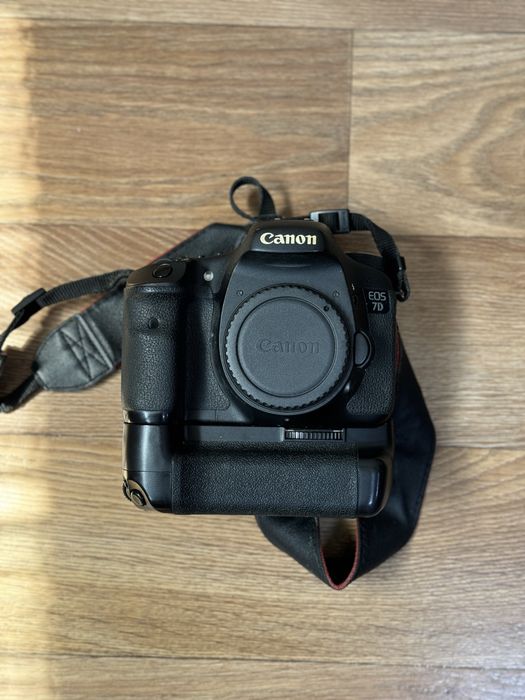 Canon EOS 7D с аксесуари