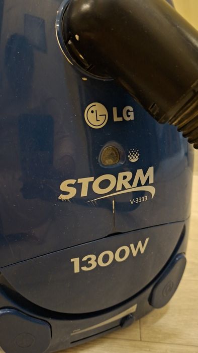 LG Storm V-3333 пылесос