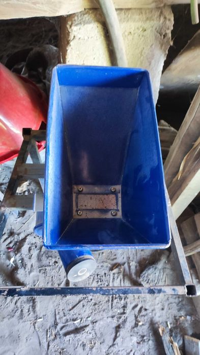 Masina de maruntit furaje / Masina uruiala