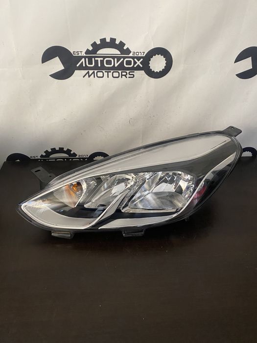 Far stanga Ford Fiesta an 2017-2020