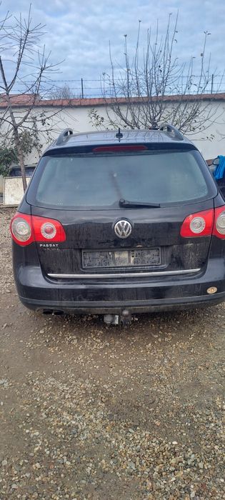Vând haion spate vw Passat B6 combi cu puțină rugina