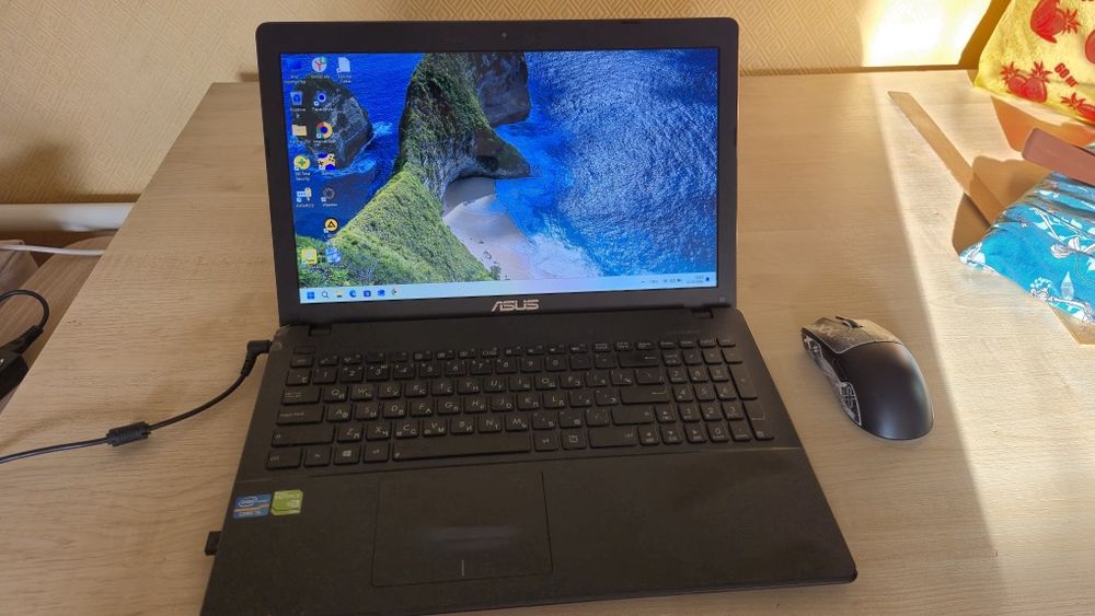 Ноутбук Asus X550CL