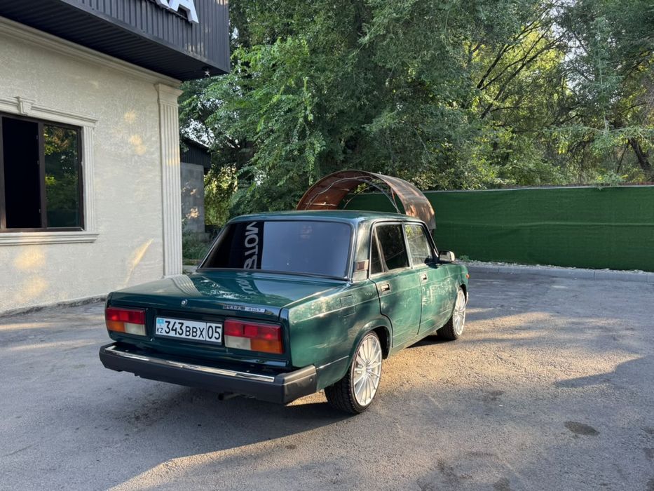 Продам машину ваз 2107