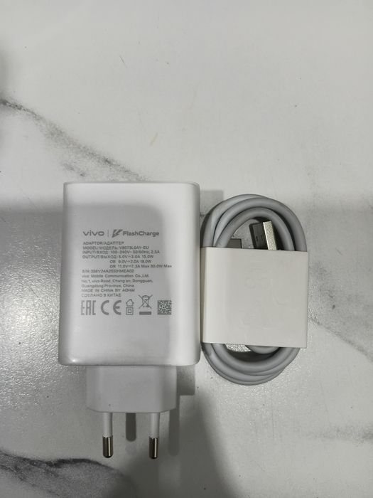 Оригинальное зарядное устройство vivo FlashCharge 80W + кабель (новое)