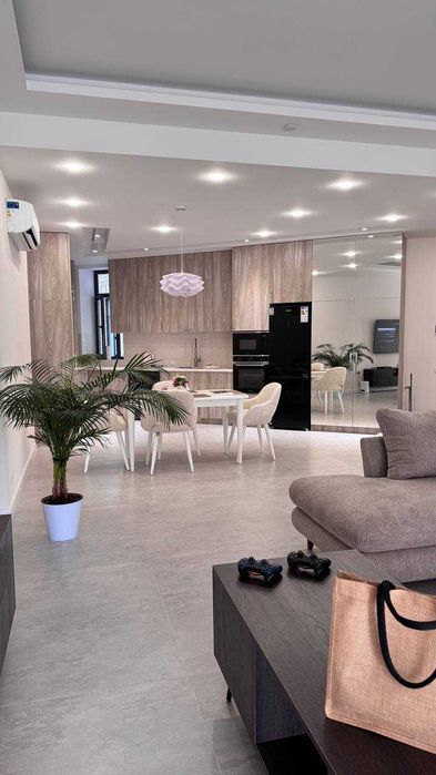 м. Айбек 1эт. 85м2