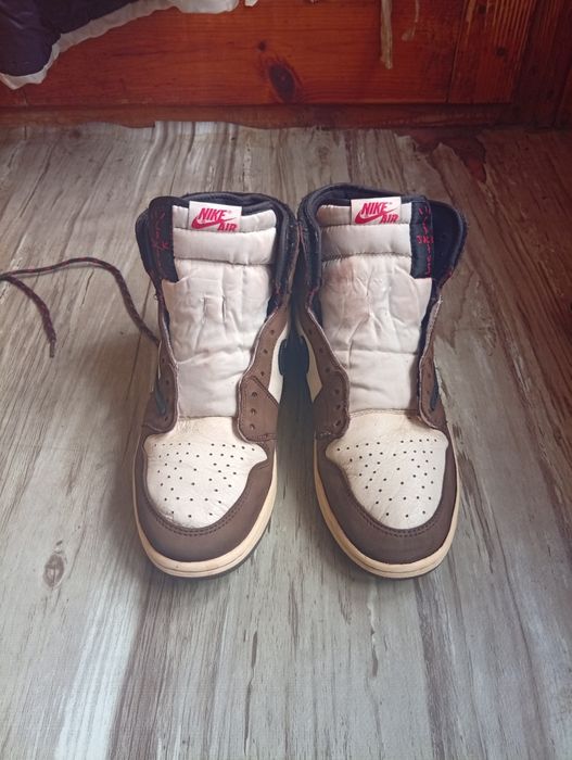 Nike Air Jordan 1 High x Travis Scott