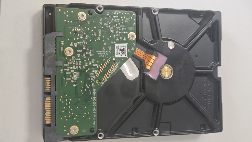 Жёсткий диск 4 ТБ