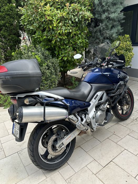 Suzuki V Strom Dl1000 2003, 100 CP  Touring cu side case si topcase