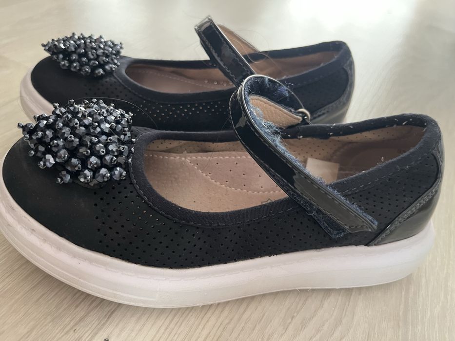 Детская обувь босоножки школьные