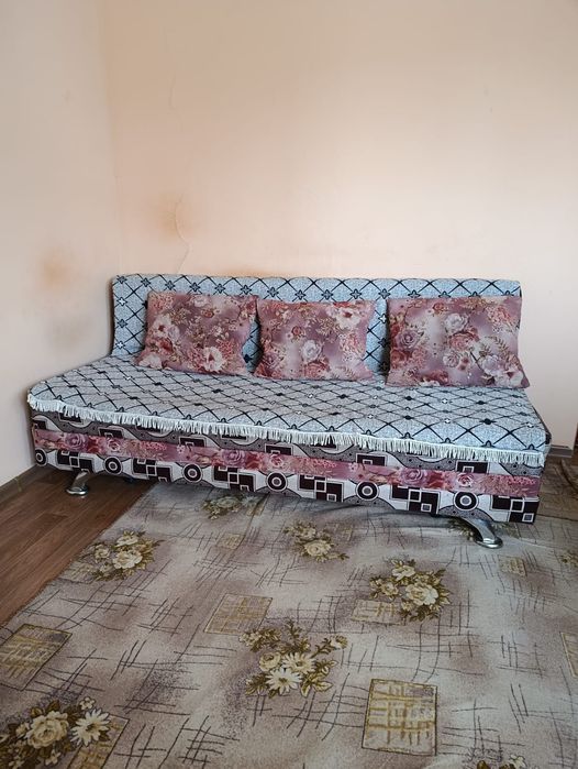 Продам диван тахту