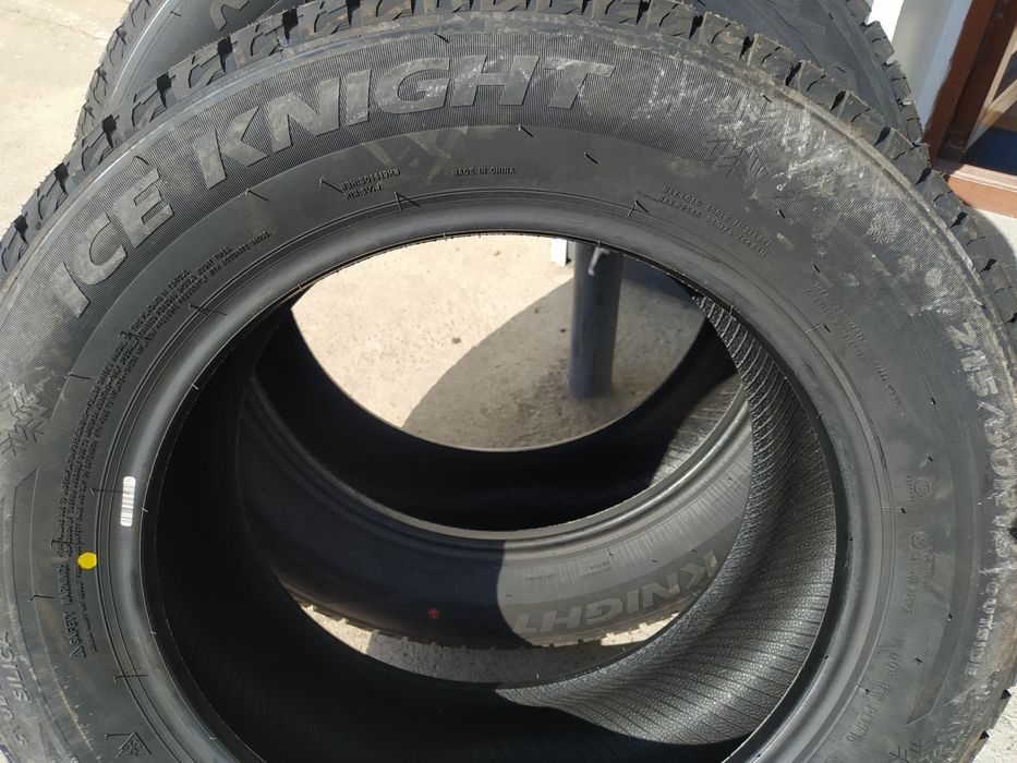 Rapid 215/60R17 Ice Knight
