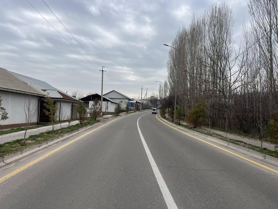 Bostonliqda yer oq tosh tomonda  1 linea