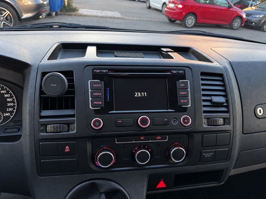 VW VOLKSWAGEN Transporter T5 MARFA 2013, 2.0 TDI 140 CP, Dotari full