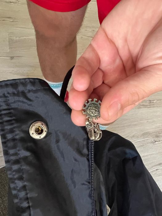 Vând geaca Versace size M 9,7/10