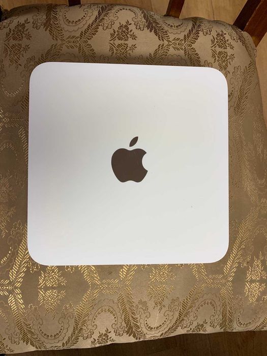 Рутер Apple Airport Extreme, A1254 500 GB вграден ХАРД диск Перфектен