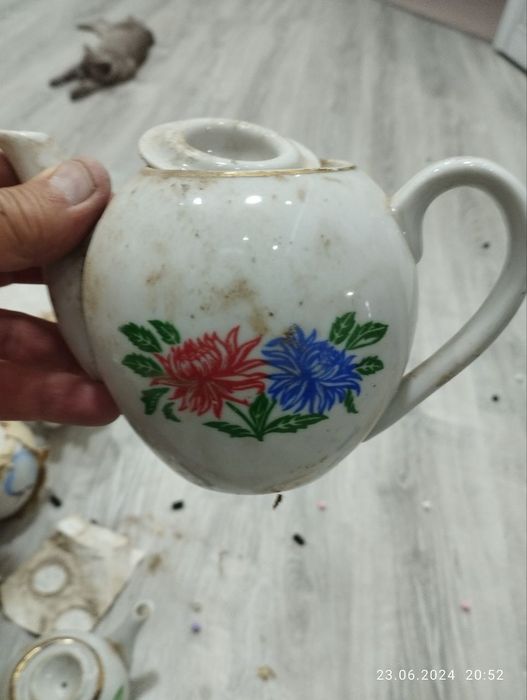 Новые(пайдаламбаган) Антиквариат чайники производства СССР,.