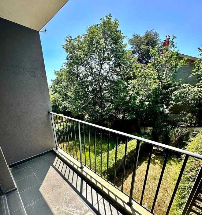 Продава се Тристаен апартамент в Варна, м-т Траката - 90 кв.м за 1767 €/кв.м - Снимка #8