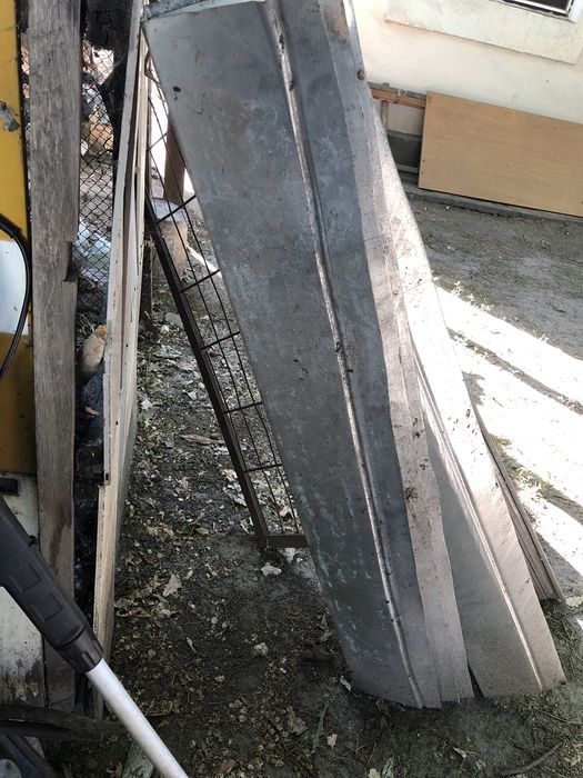 Желоб оцинкованный