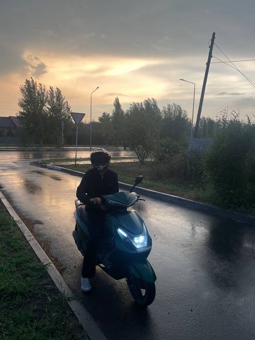 Продам скутер м11 спорт