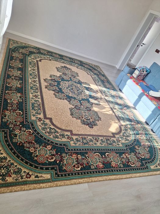 Продам ковёр в хорошем состоянии