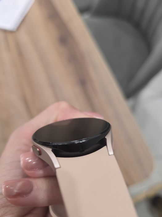 Смарт часовник samsung 4