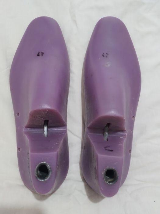 Обувь, обувная колодка.