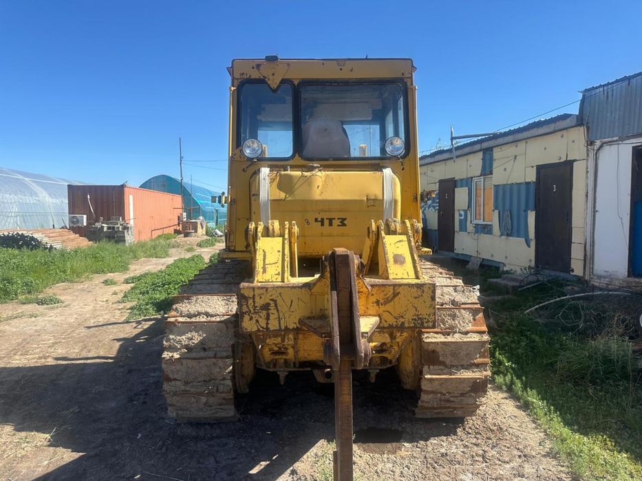 Бульдозер Б10м и отличном состоянии