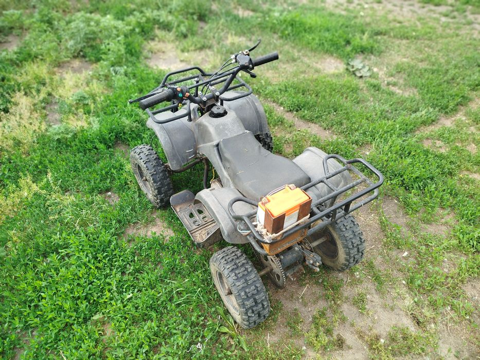 Квадроцикл 50 кубовый
