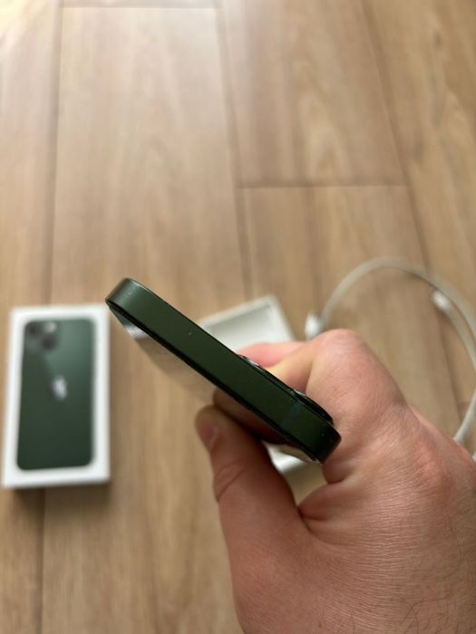 Apple iPhone 13 mini