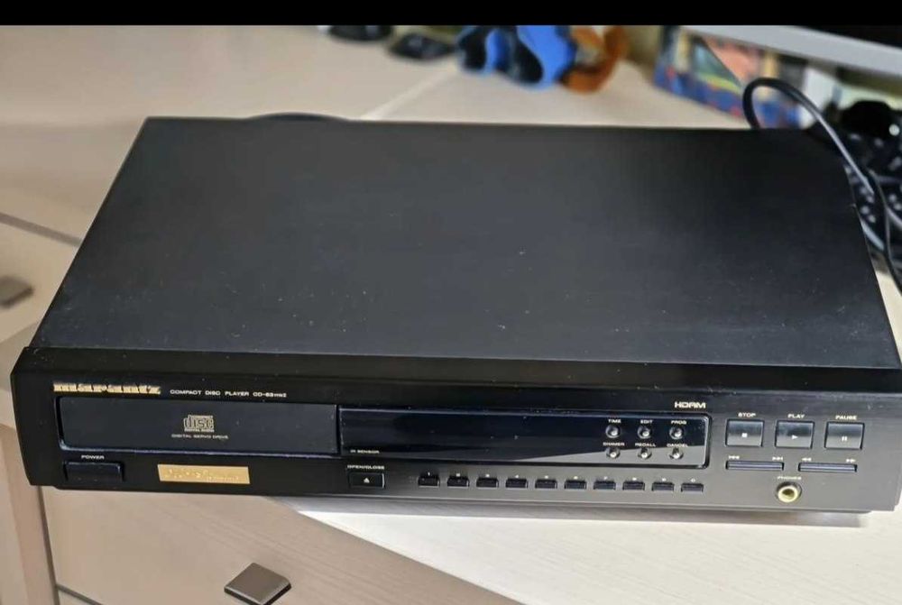 Топовый СД проигрыватель marantz CD-63mkll..