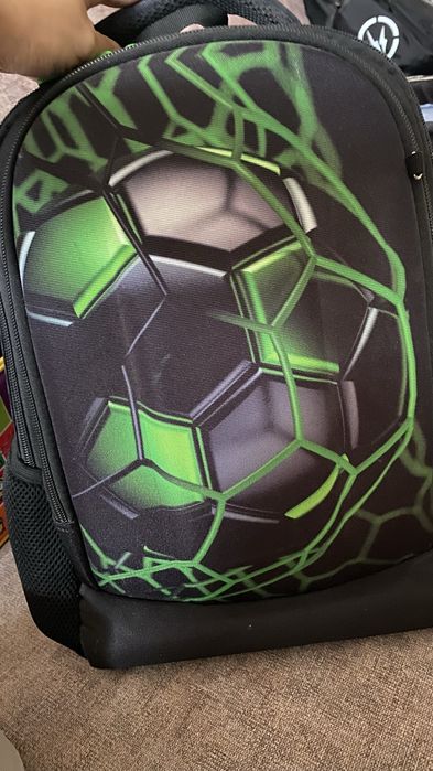 Школьный рюкзак с мешком для обуви