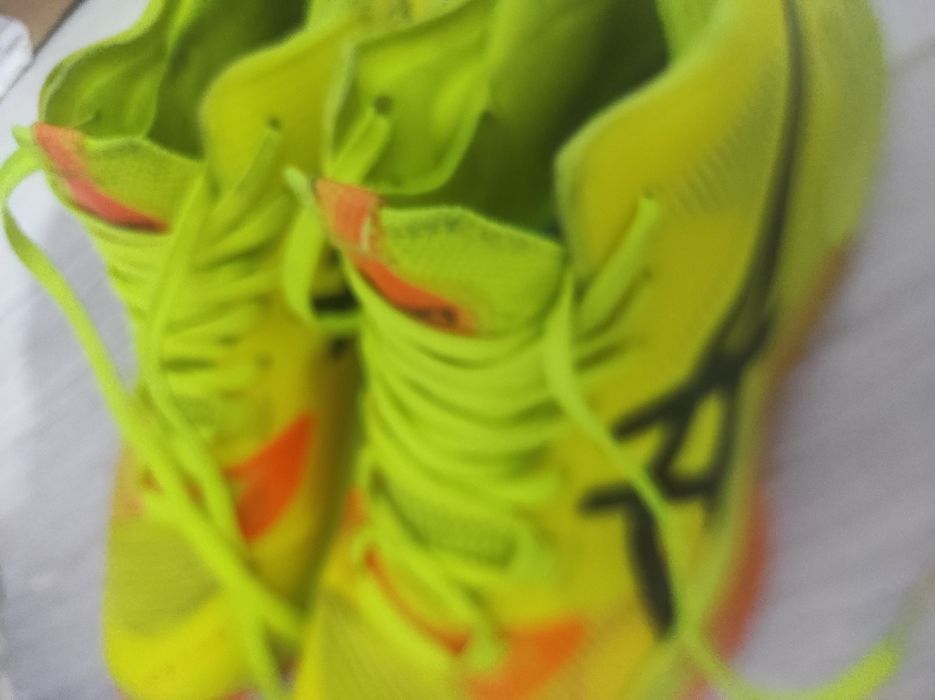 Продою асикс оригинал