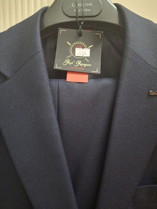 Продается костюм