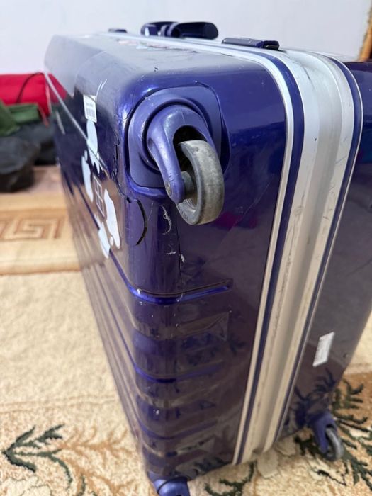 Чемодан большой