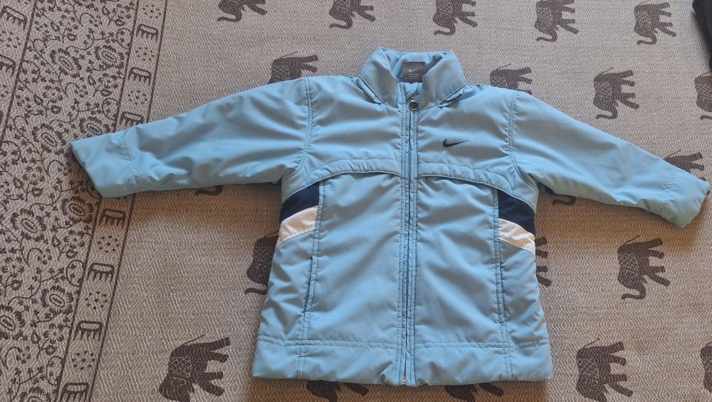Преходно яке "Nike" 104-110 см.