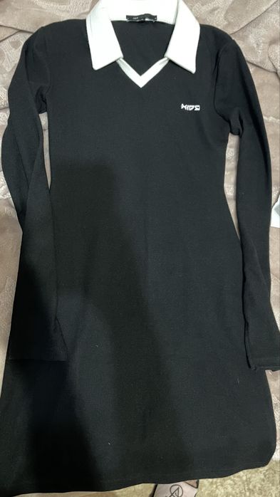 Продам платья топы юбки