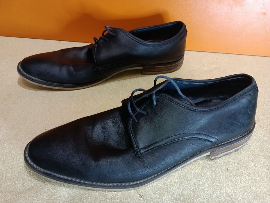 Кожени обувки N 44 - 18 лв