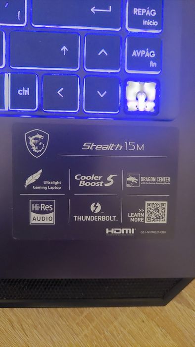 Laptop msi stealth 15m A11SDK