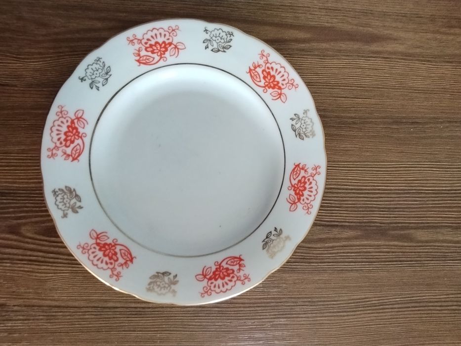 Тарелки из фарфора СССР