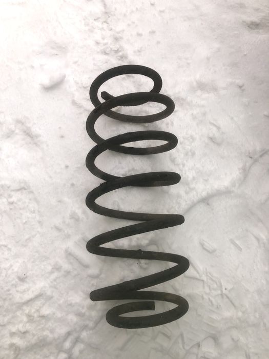 Пружина перед Audi 80 B4