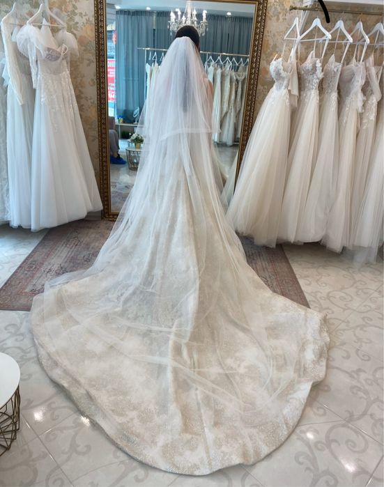 Булчинска рокля Eva Lendel