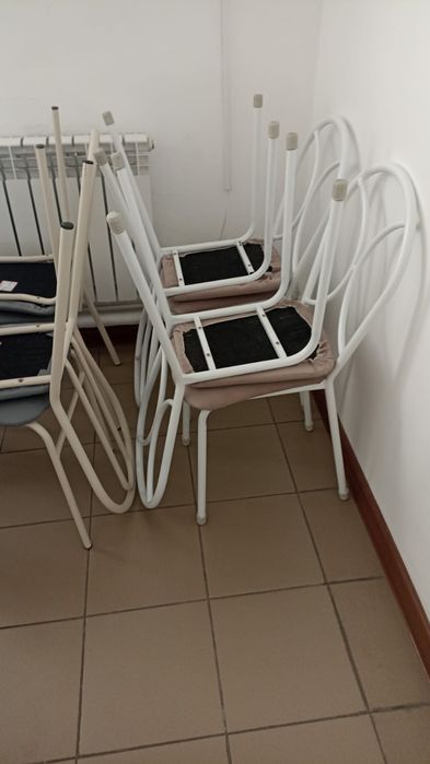 Продам стулья для кухни