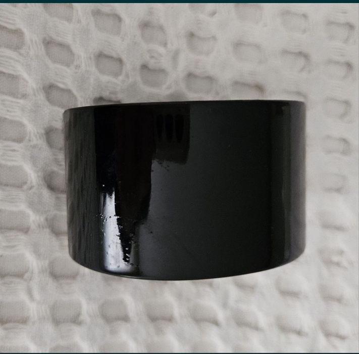 Charles Delon дамски часовник гривна с камъчвта. Стилен и изчистен.